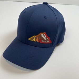 TOYOTA Vintage Retro Mountain Landscape Hat Baseball Cap Navy Blue FLEXFIT S/M